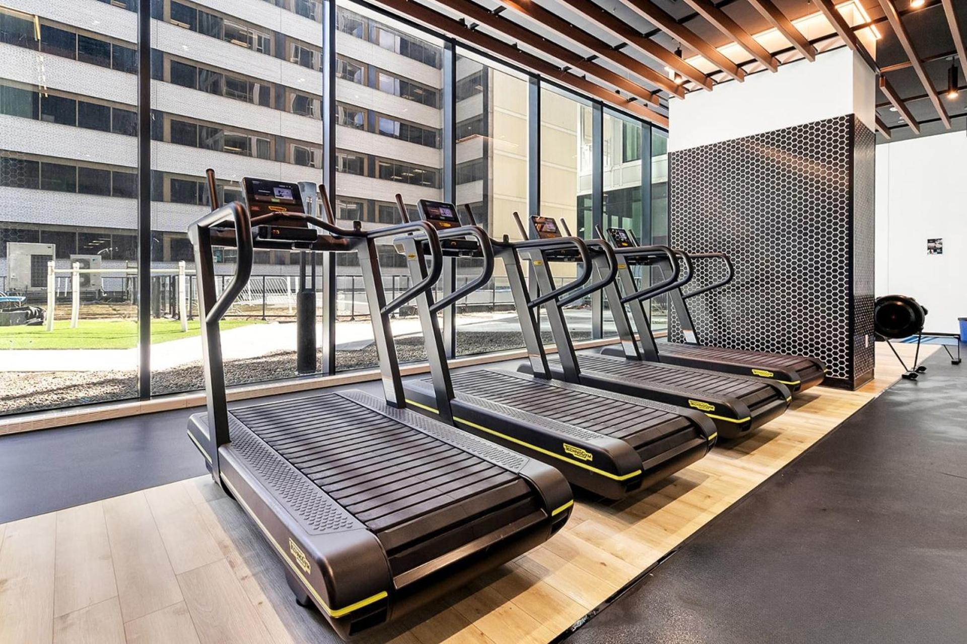 Sky Bridge Spectacular Apartment Montreal