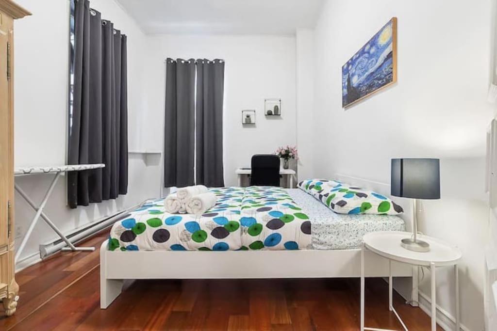 3bedr Dt Free Parking Villa Montreal