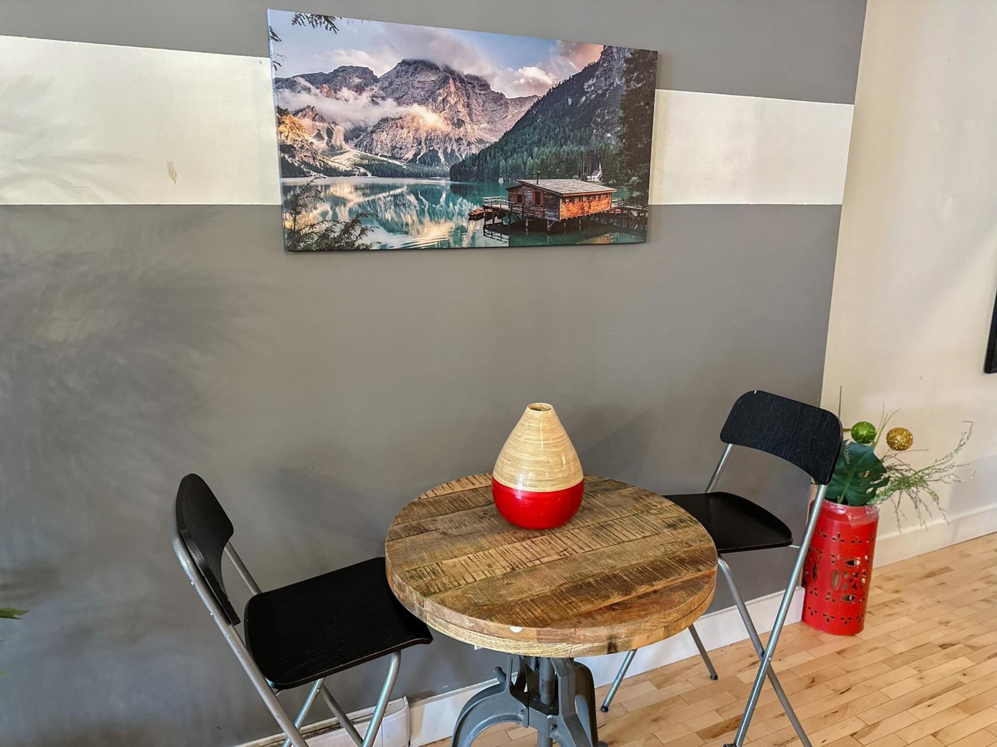 Luxury 5-bedroom Pool Table 5 Min From Jarry Metro *