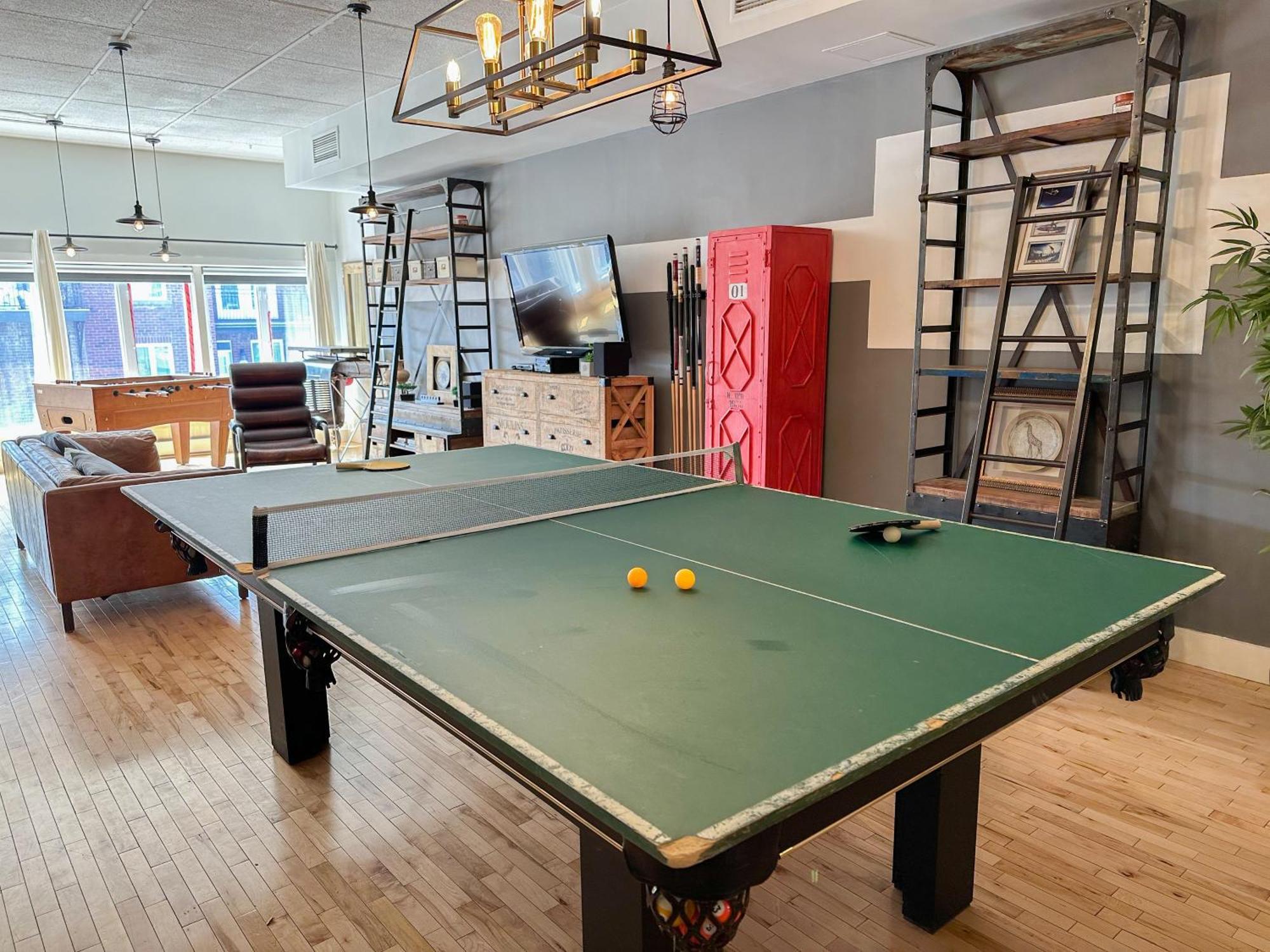 Luxury 5-bedroom Pool Table 5 Min From Jarry Metro Apartment *