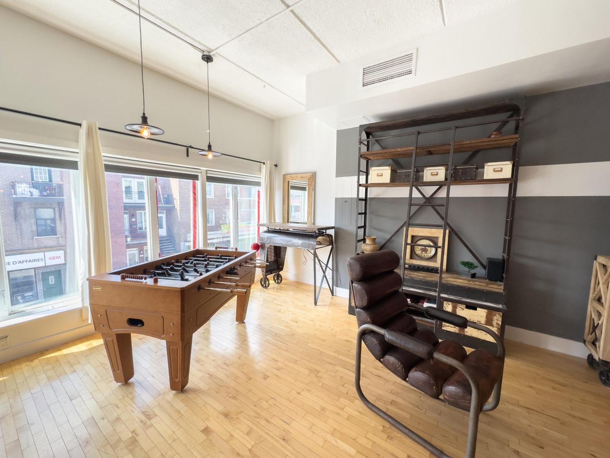 Luxury 5-bedroom Pool Table 5 Min From Jarry Metro *