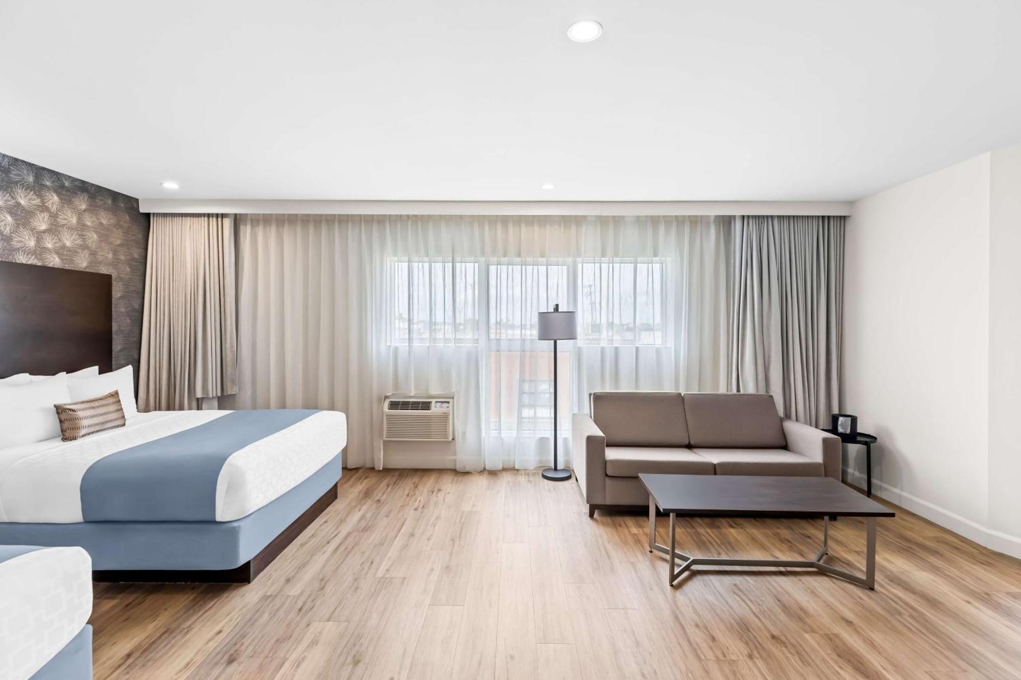 Western East Hotel Montreal