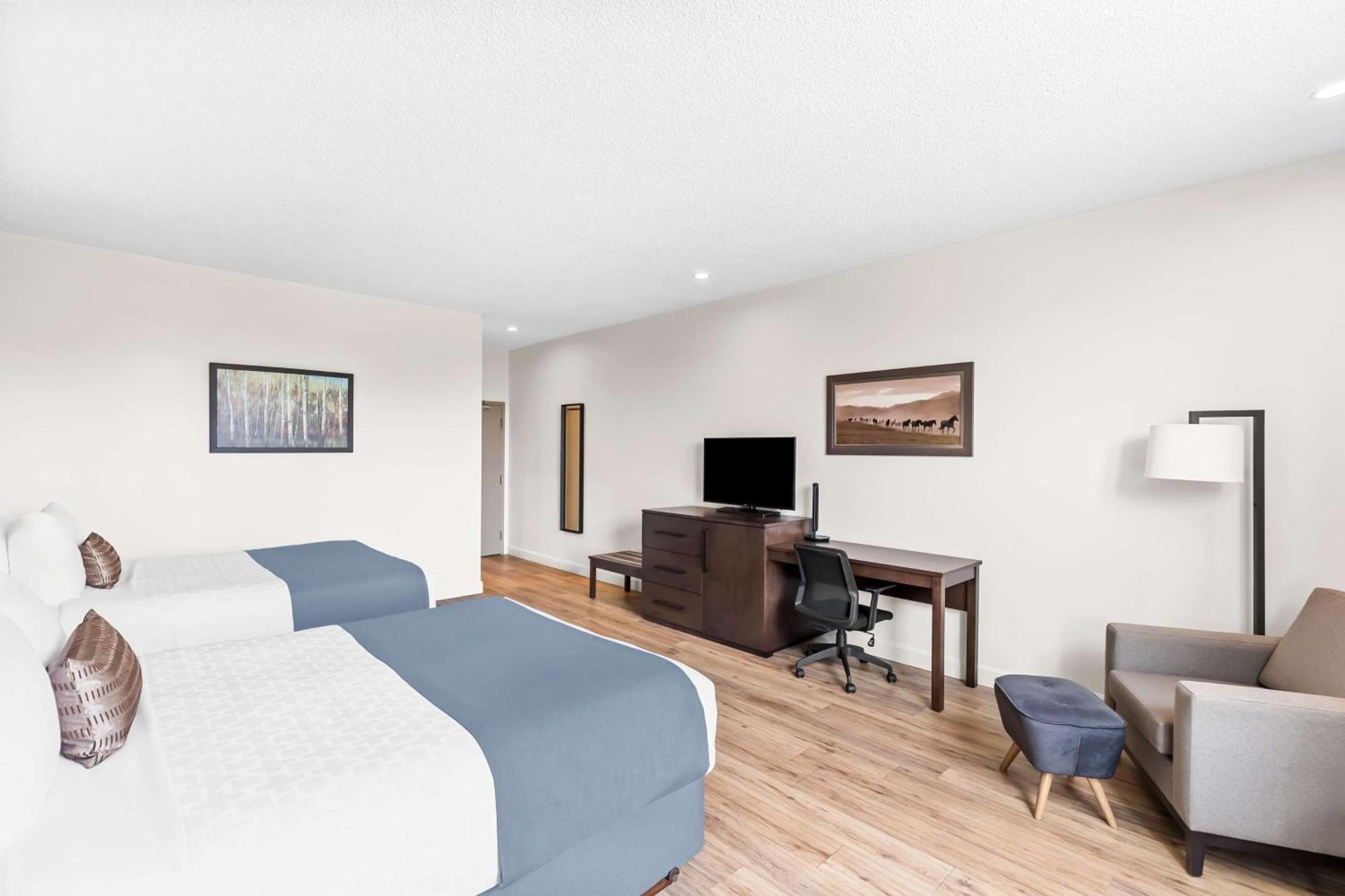 Hotel Western East Montreal