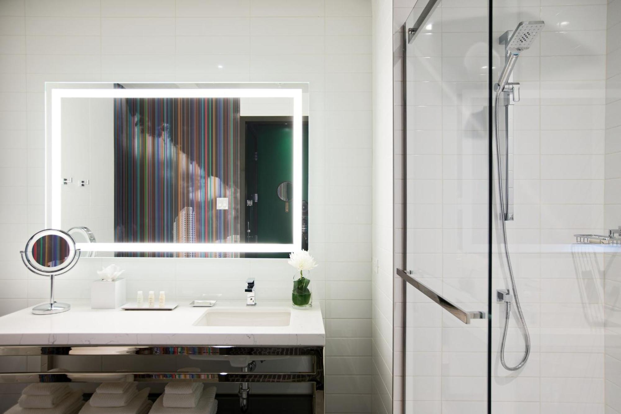 Renaissance Downtown Hotel 4*