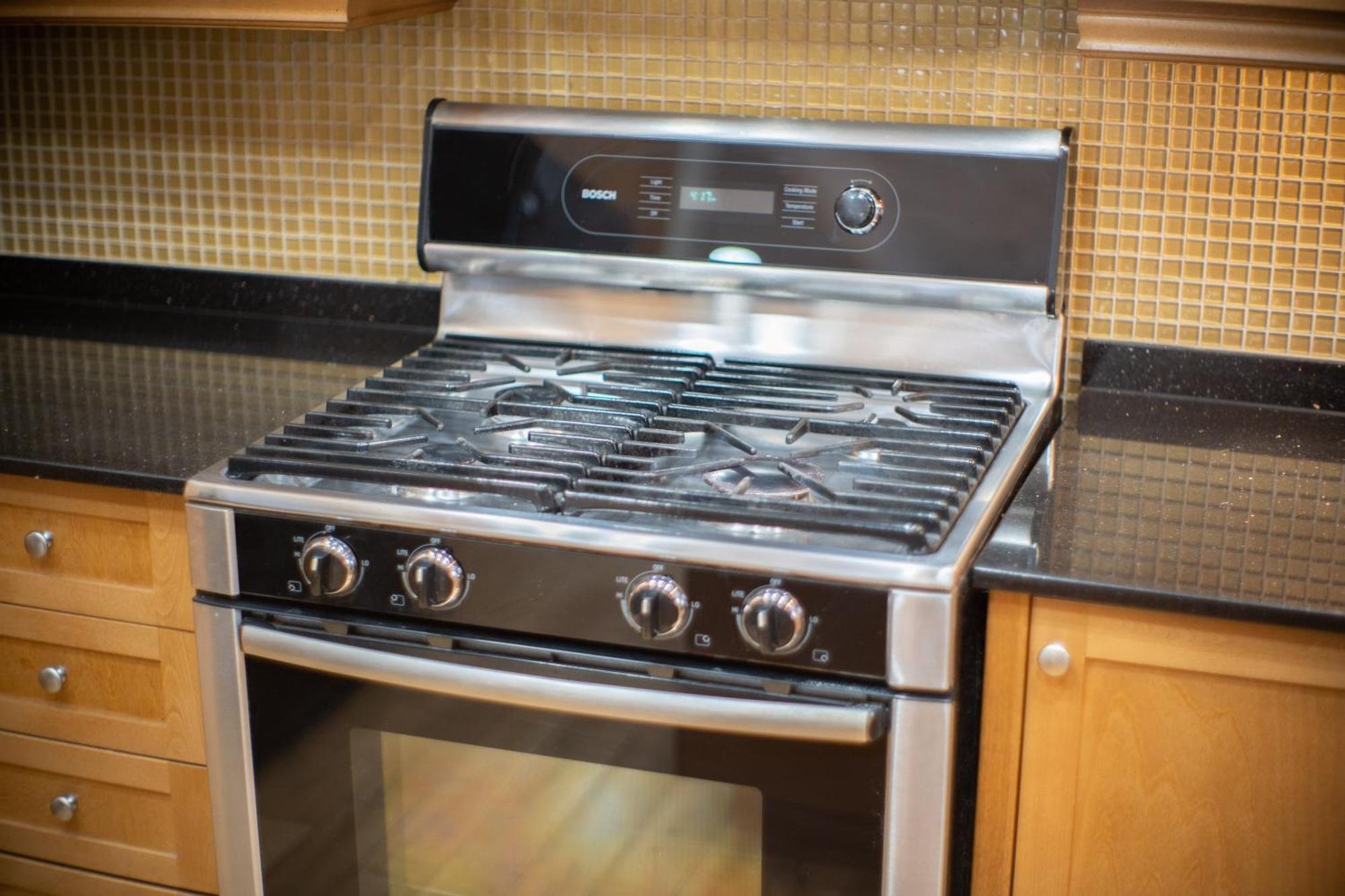Chic 2br In Little Italy 2mins To Metro
