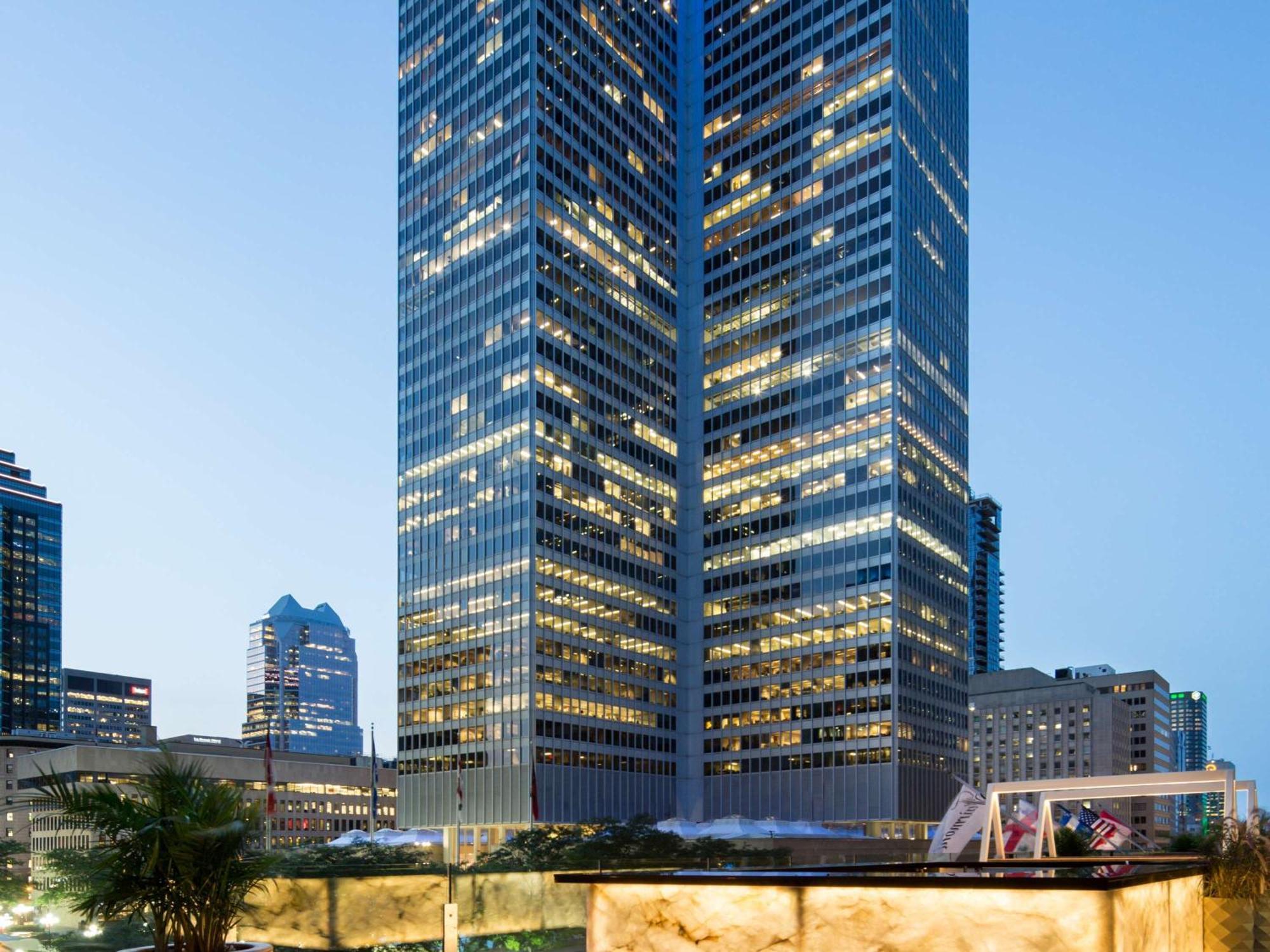 Fairmont The Queen Elizabeth 5*