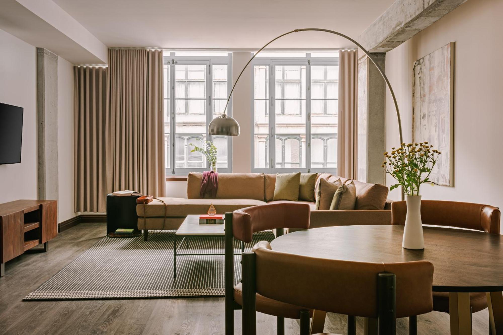 Sonder Lambert 3*