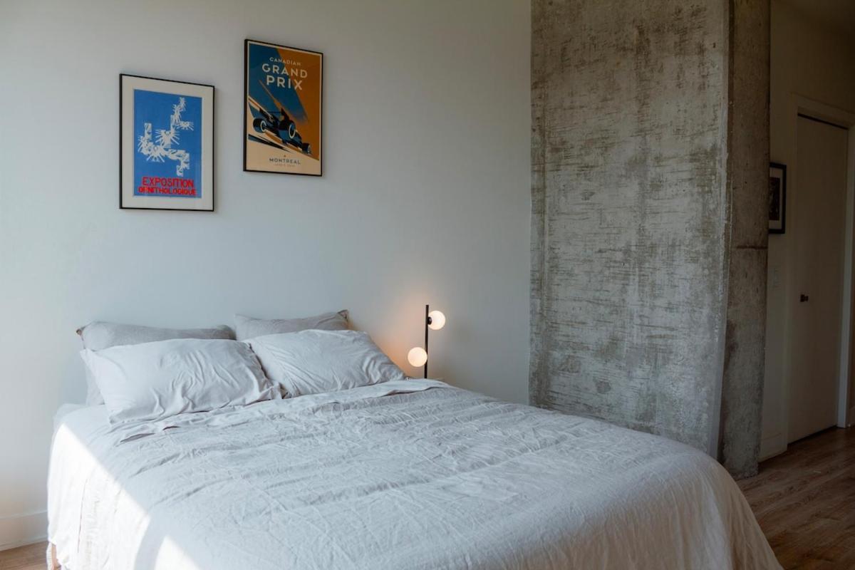 Penthouse With Pool And Parking Apartment Montreal