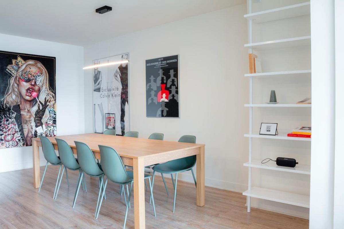 Penthouse With Pool And Parking Montreal