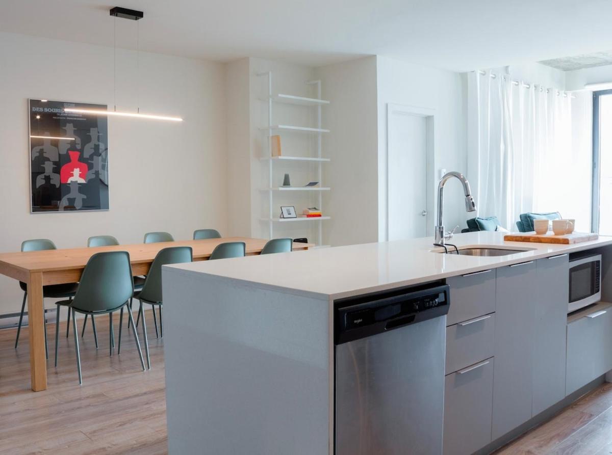 Apartment Penthouse With Pool And Parking Montreal