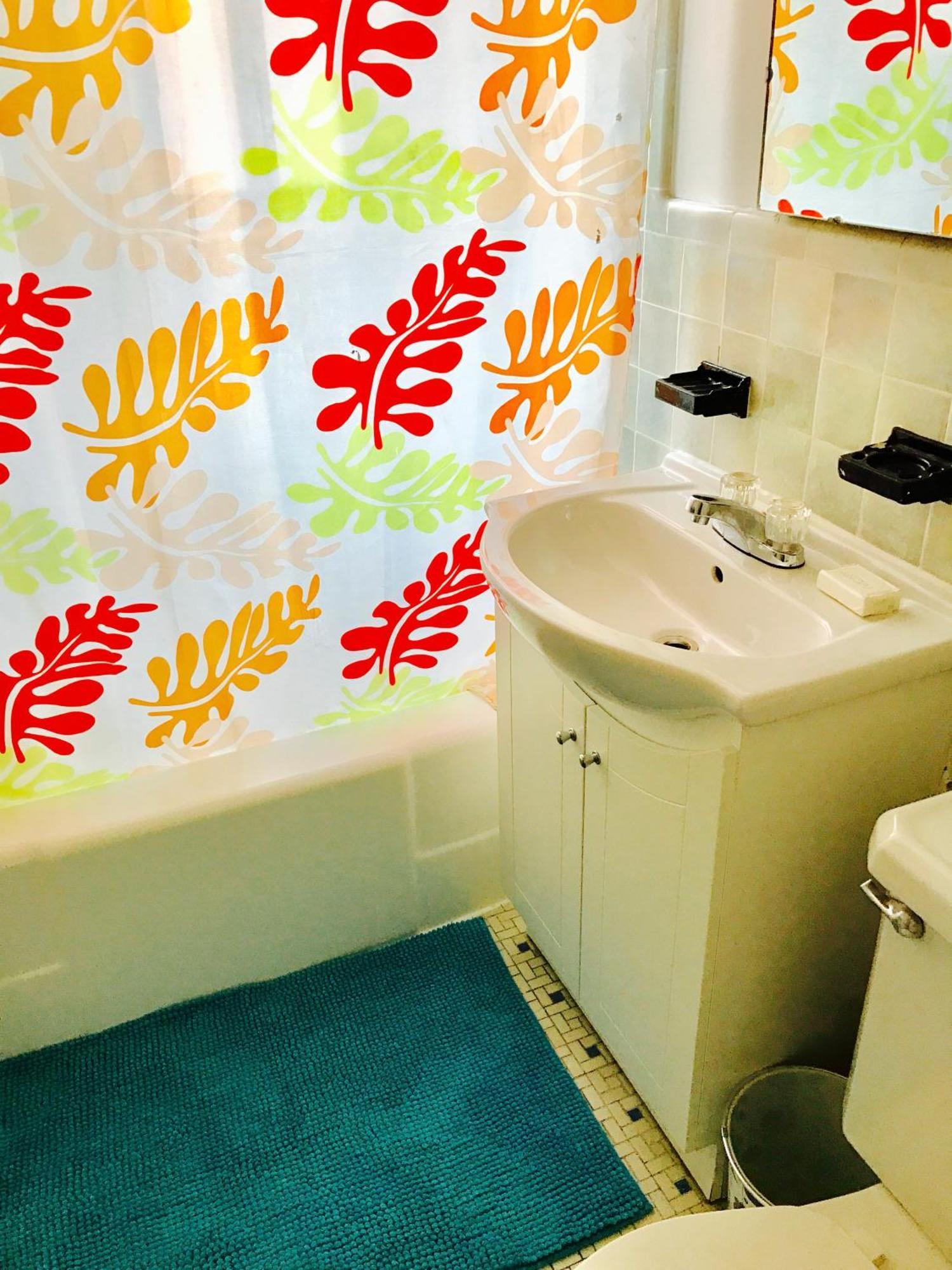 Apartment Stylish Comfortable In The Golden Square Mile Montreal