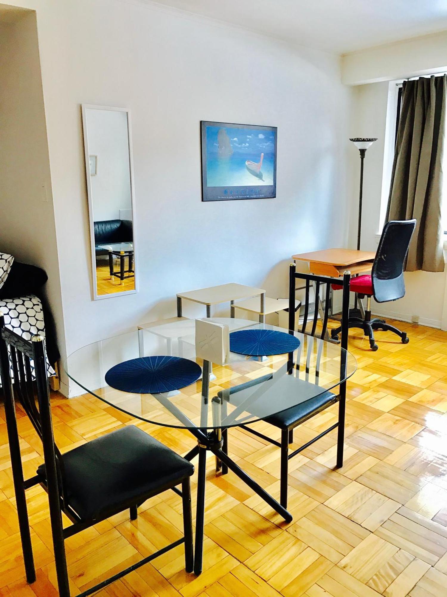 Apartment Stylish Comfortable In The Golden Square Mile
