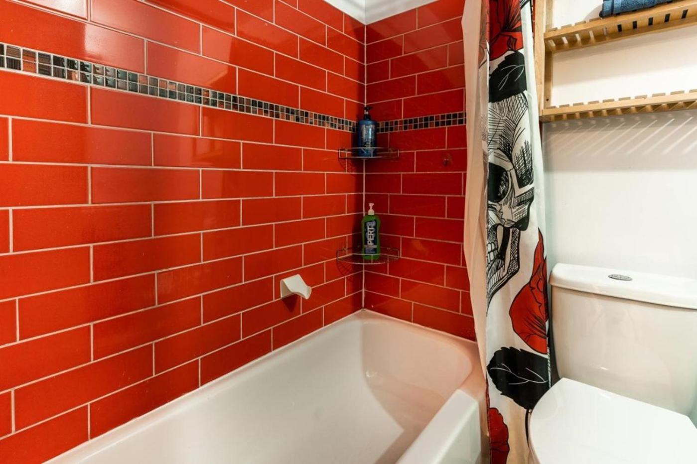 Cozy 1 Bedroom - 107 Apartment Montreal
