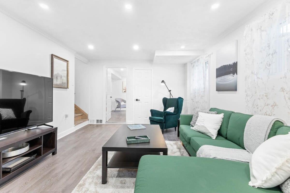 Spacious Urban In West - 4br *