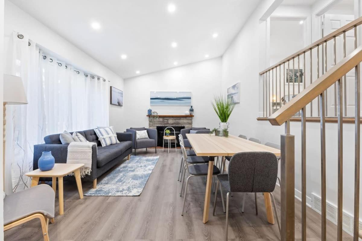 Spacious Urban In West - 4br Montreal