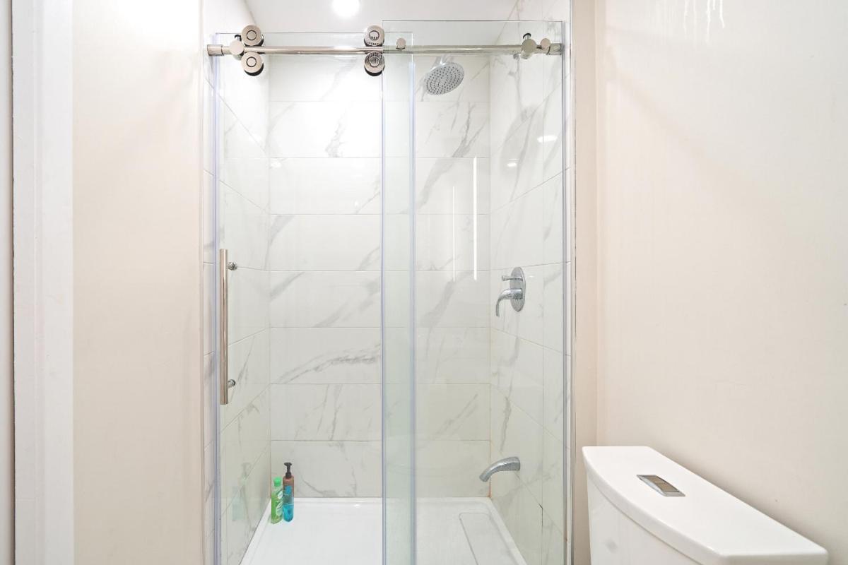 Apartment Glamorous 3bdr Heart Of Plateau A Montreal