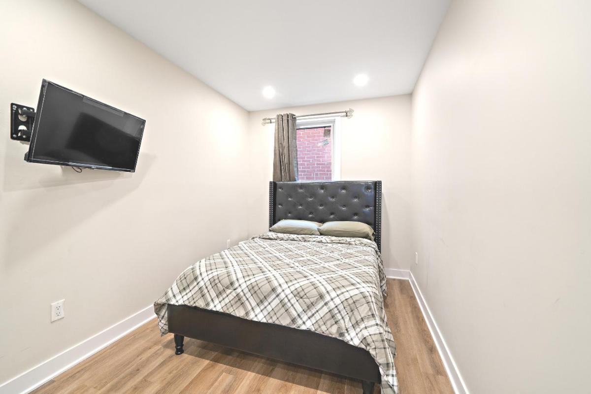 Glamorous 3bdr Heart Of Plateau A Apartment Montreal
