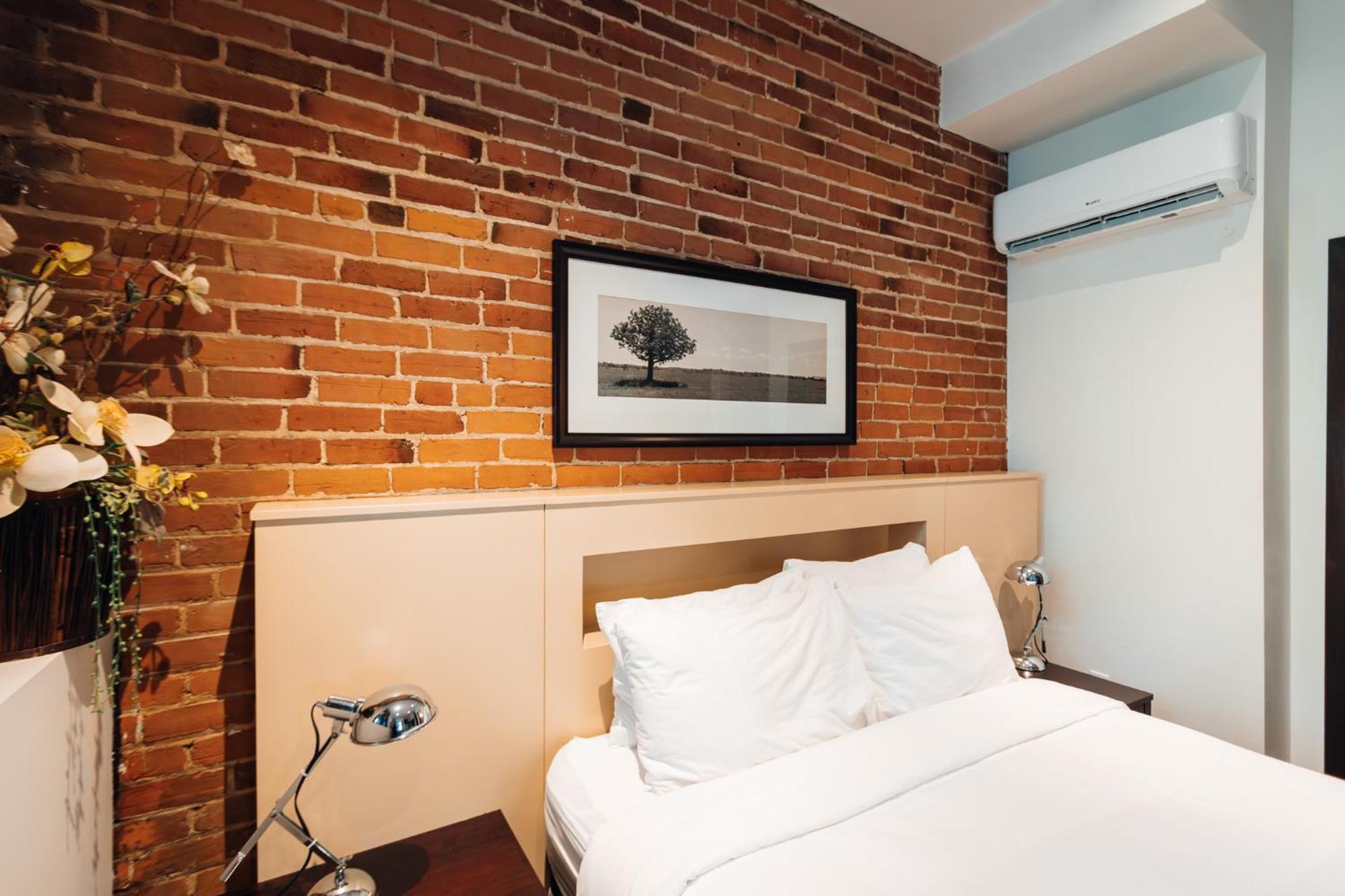 Aparthotel Self Check-in Boutique - Quartier Latin - 102 Montreal