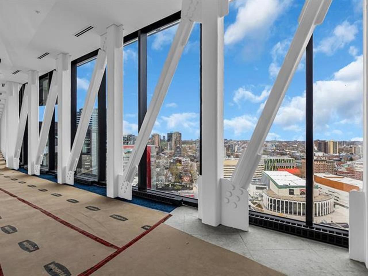 Sky Bridge Spectacular Apartment