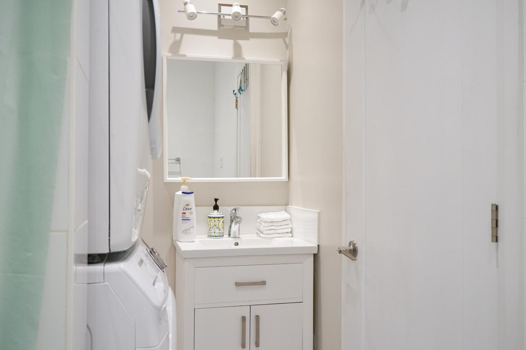 Apartment Saint Laurent St
