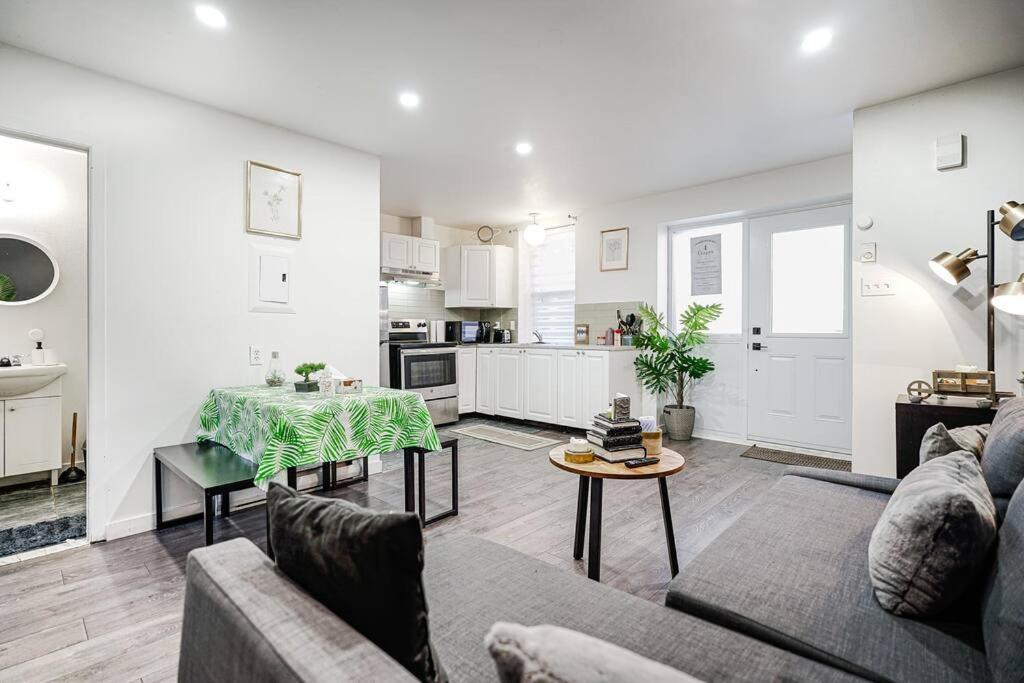 Bienvenue Dans Votre Havre De Paix A Griffintown Apartment