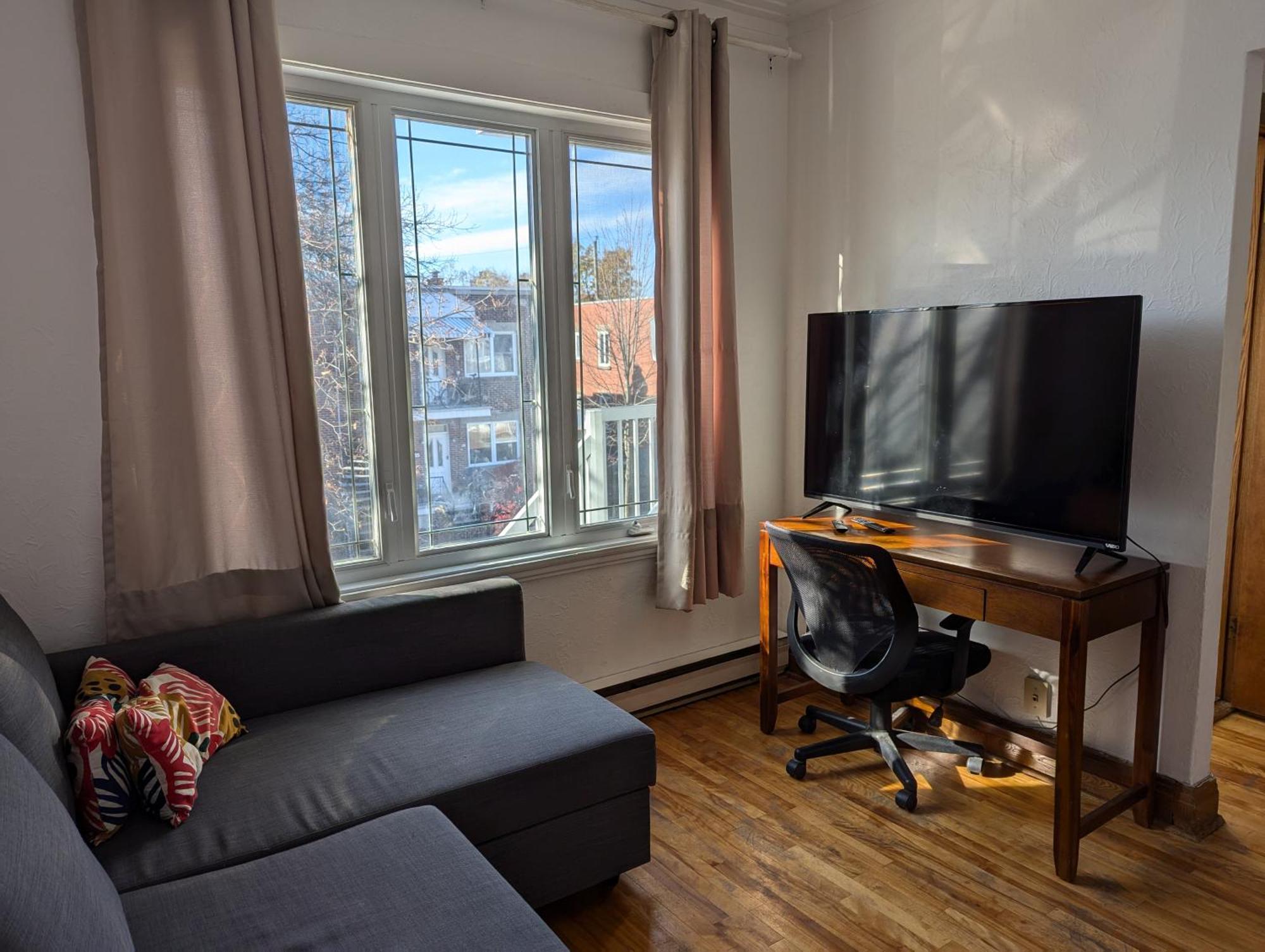 Comfy Close To Metro Monk Station With Self Check In *