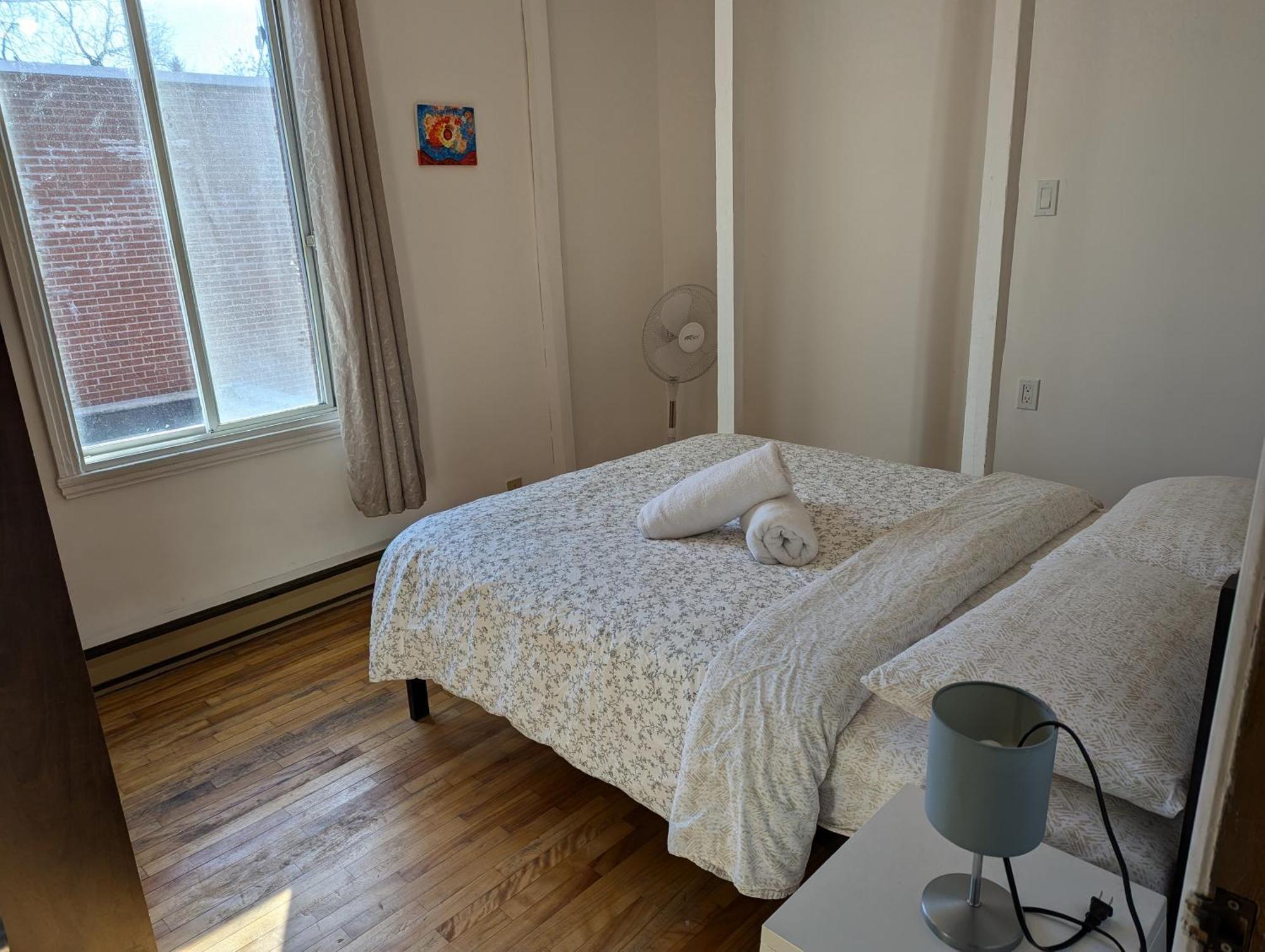 Comfy Close To Metro Monk Station With Self Check In
