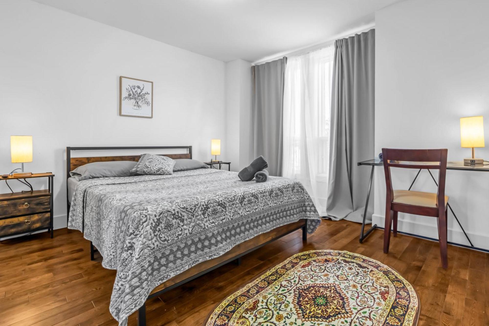 Amazing 3-bedrooms In Rosemont - Apartment *