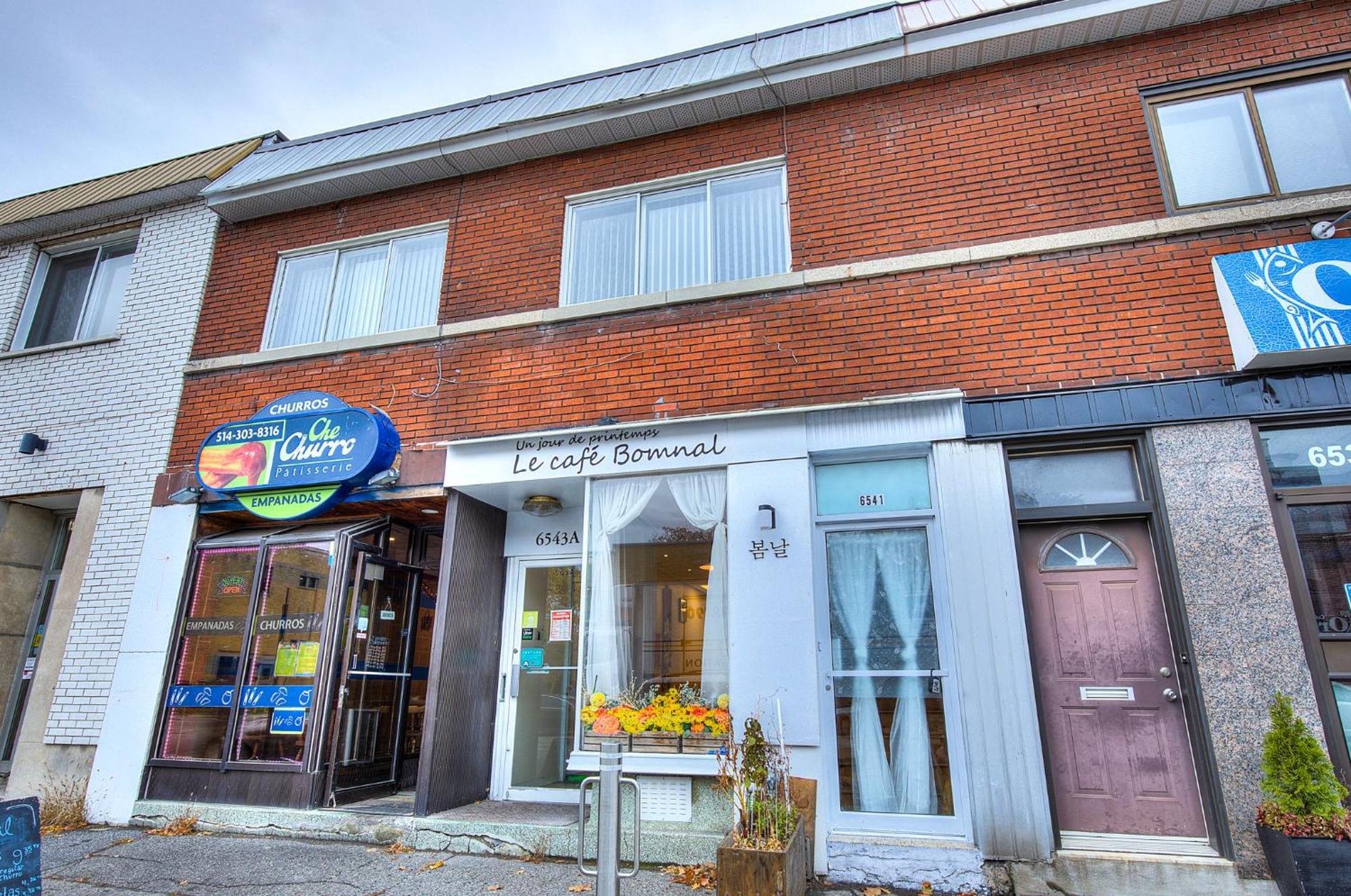 Charming 2br With Balcony In