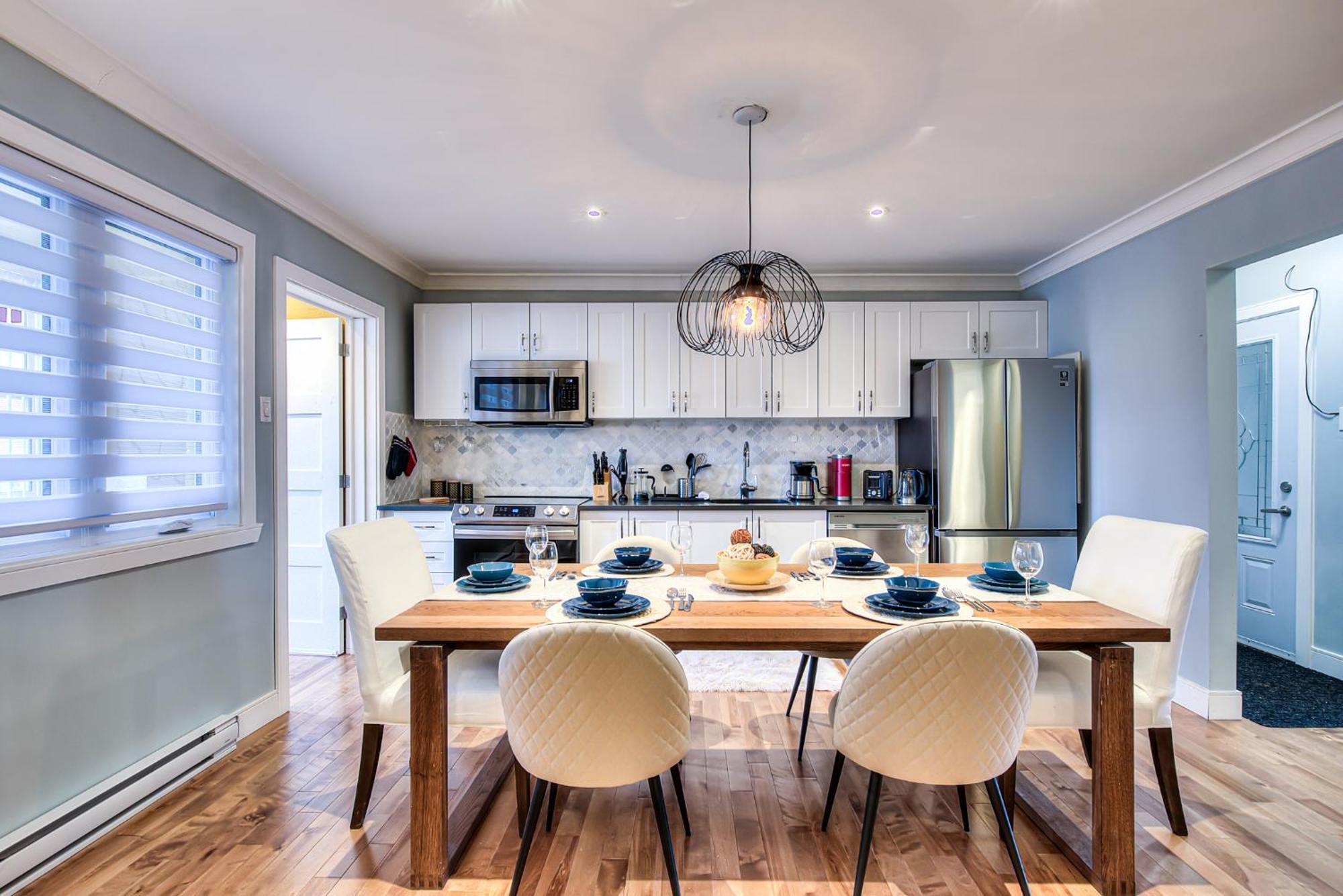 Charming 2br With Balcony In *