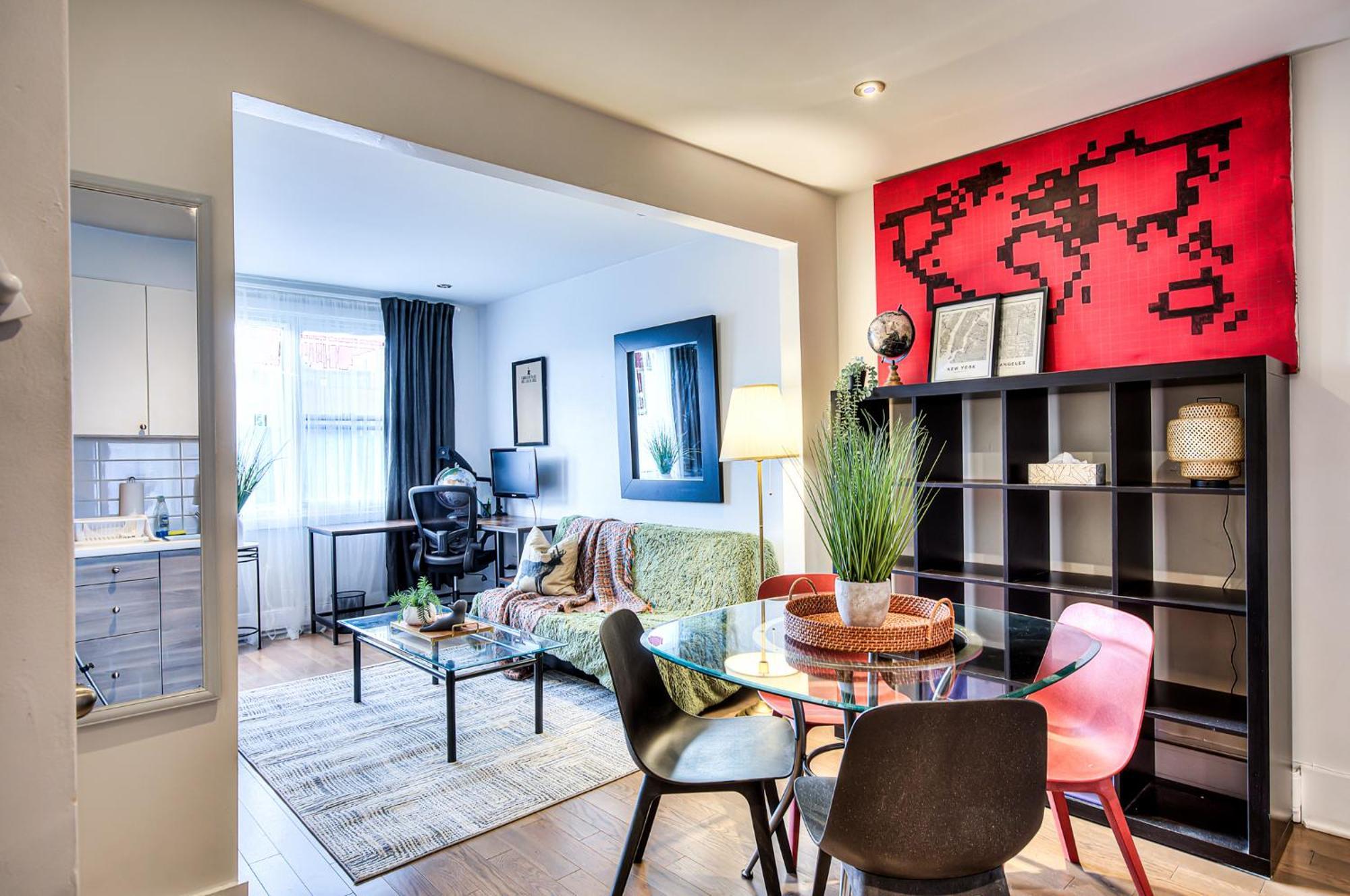 Apartment Plateau Escape & Nightlife Adventures! Downtown Super Value! Full 1br