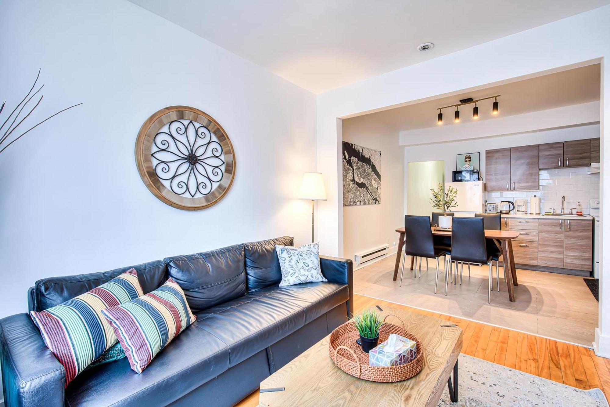 Plateau Escape & Nightlife Adventures! Downtown Super Value! Full 1br Apartment *