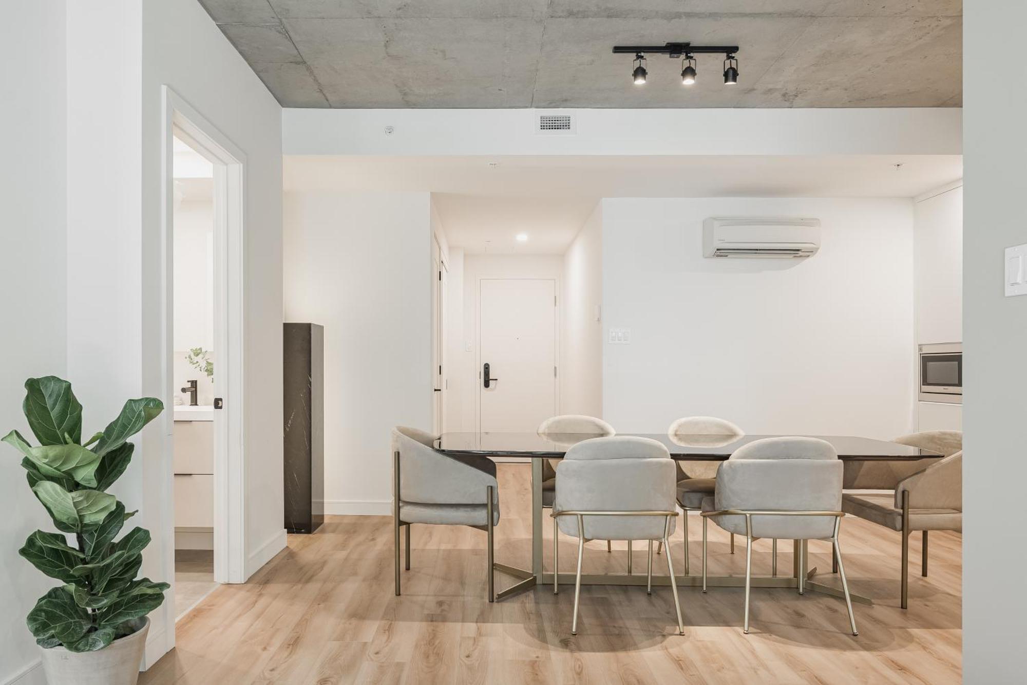 Le Mont Apartment Montreal