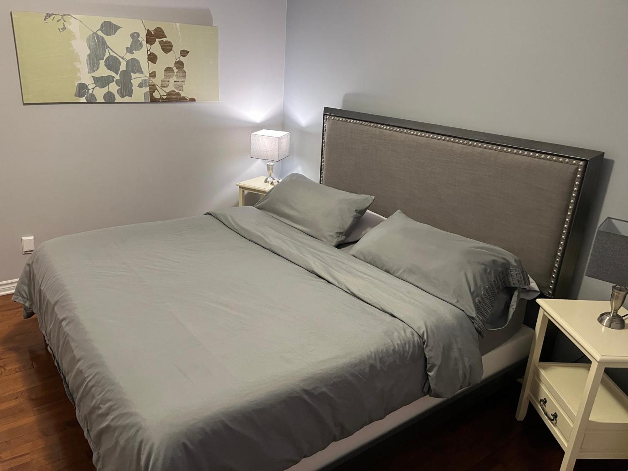 Aparthotelmontreal By Les Terrasses Saint Urbain 2225i2 4* Montreal