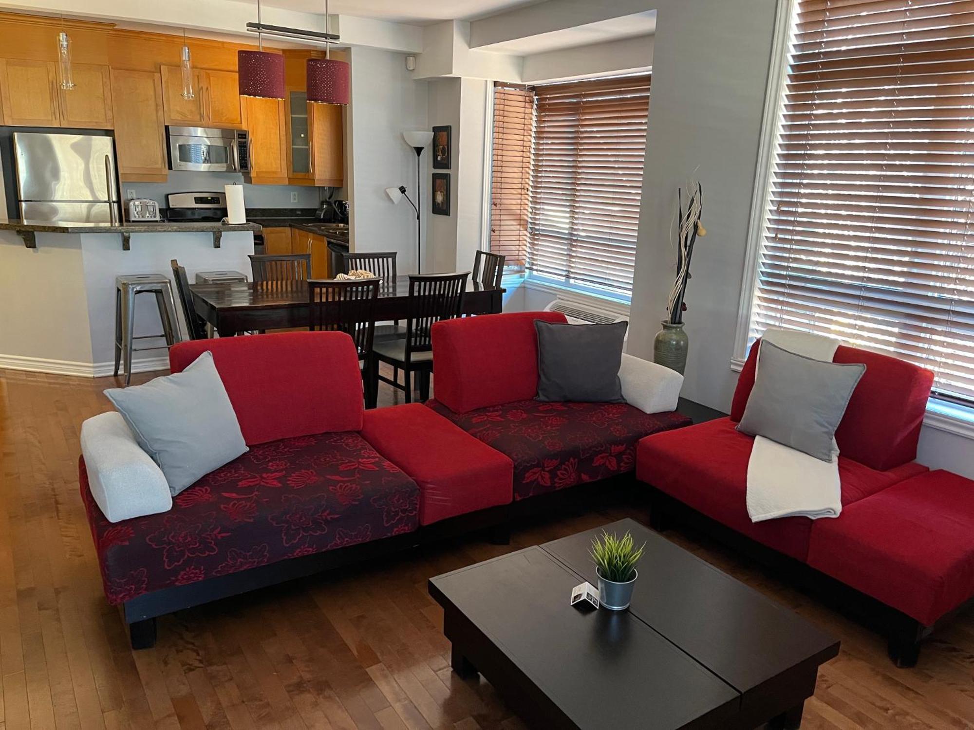 Aparthotelmontreal By Les Terrasses Saint Urbain 2225i2 Apartment
