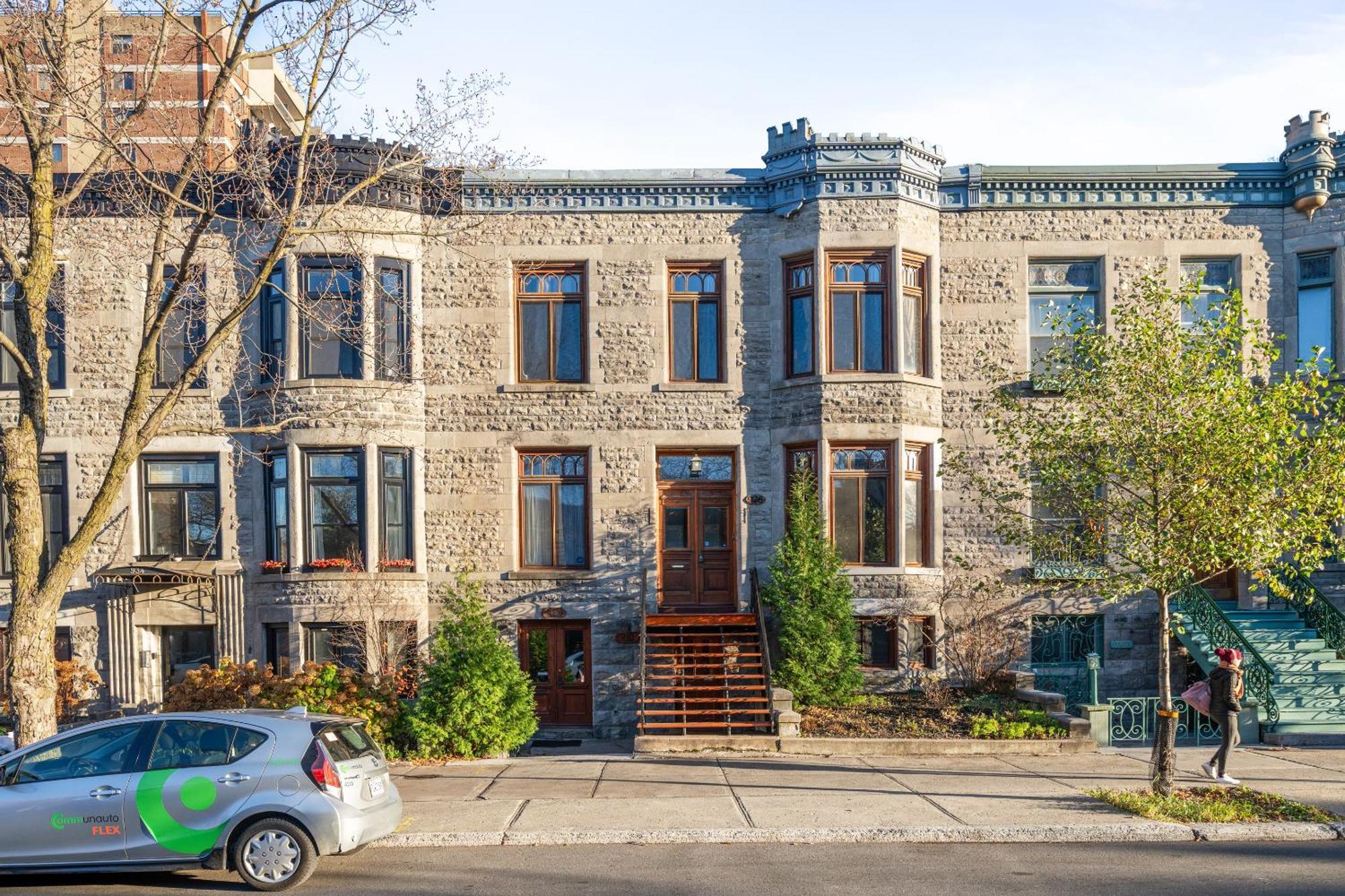 Modern, Cozy In Heart Of Mont Royal *