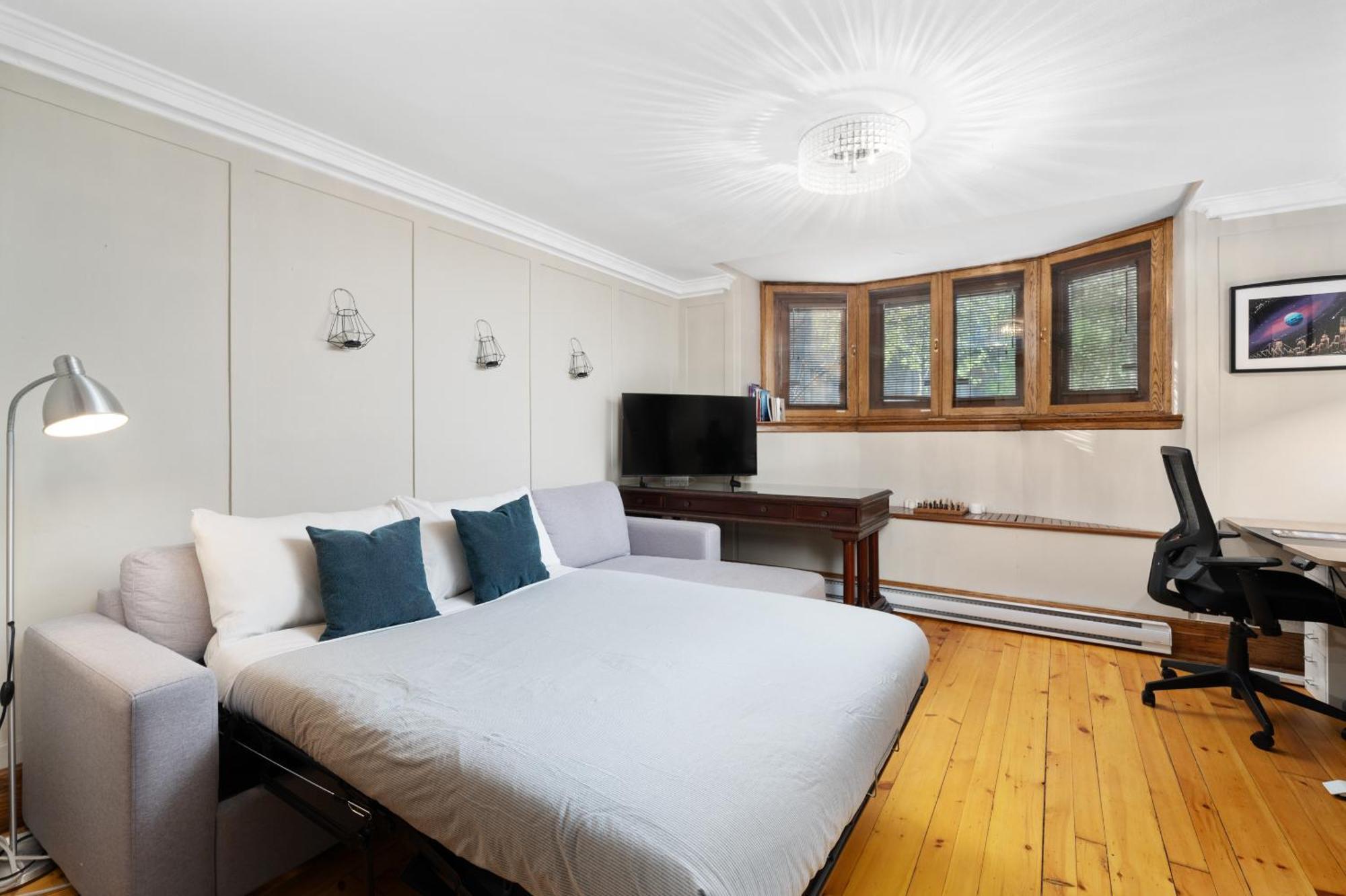 Apartment Modern, Cozy In Heart Of Mont Royal *