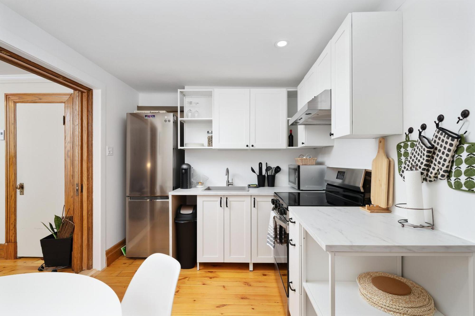 Apartment Modern, Cozy In Heart Of Mont Royal Montreal