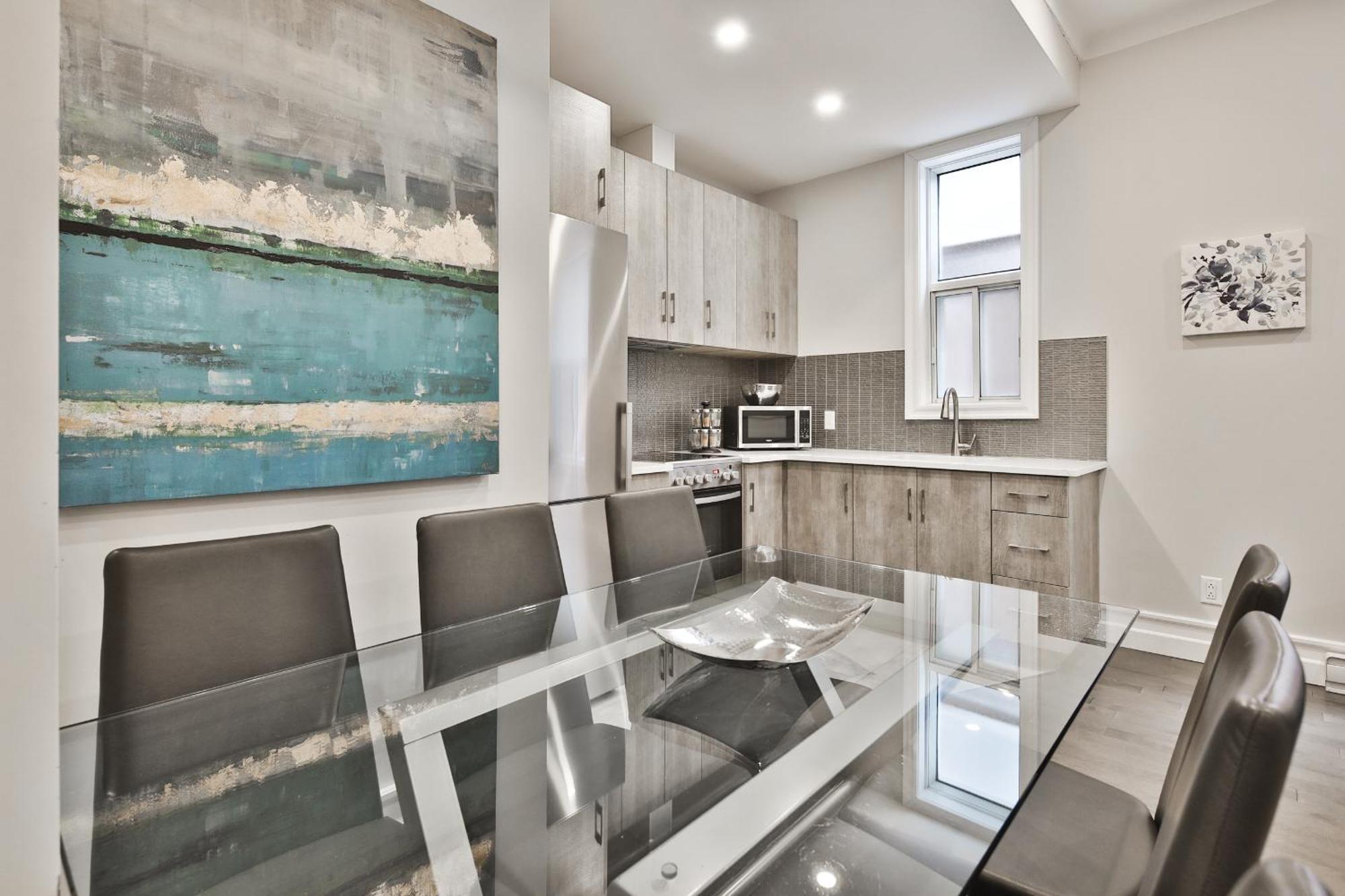 Prime Residence- Mile End Montreal