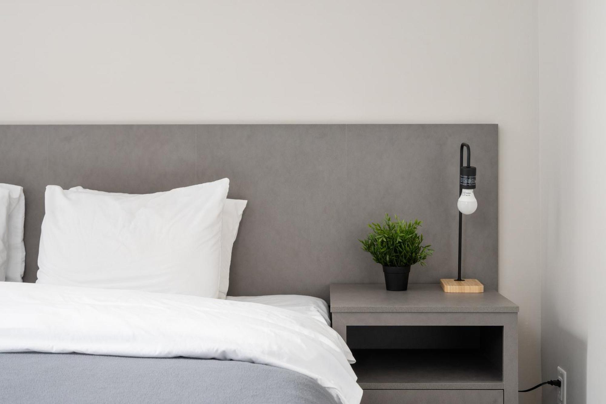 Prime Residence- Mile End Apartment