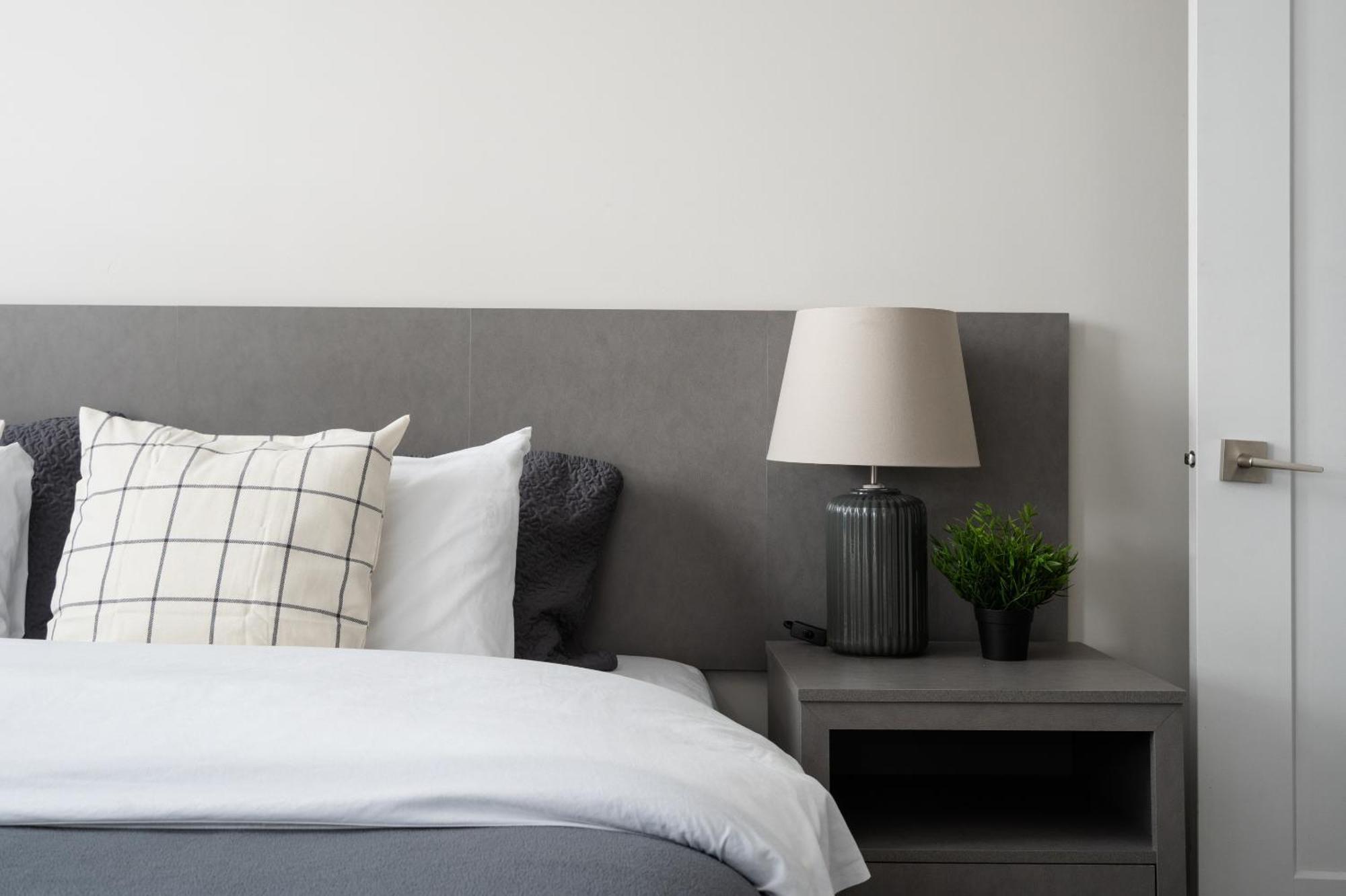 Prime Residence- Mile End Montreal