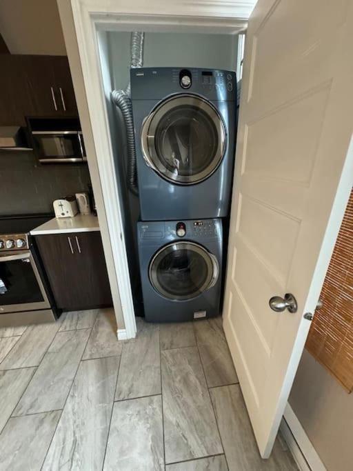 Charming 3br In Montreal, 15 Min To Dt Montreal