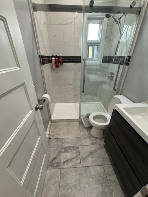 Charming 3br In Montreal, 15 Min To Dt *
