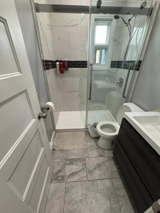 Charming 3br In Montreal, 15 Min To Dt