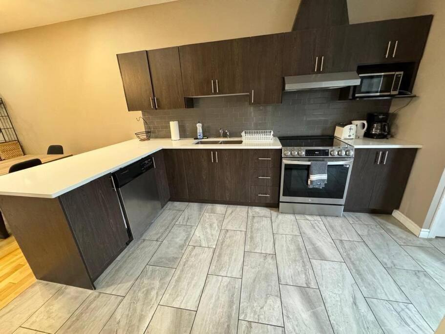 Apartment Charming 3br In Montreal, 15 Min To Dt