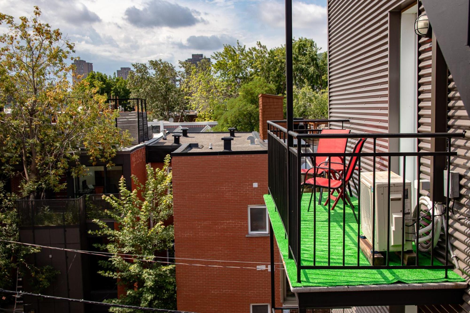 Pop - Selfcheckin - Rooftop - Terraces - St-denis * Montreal