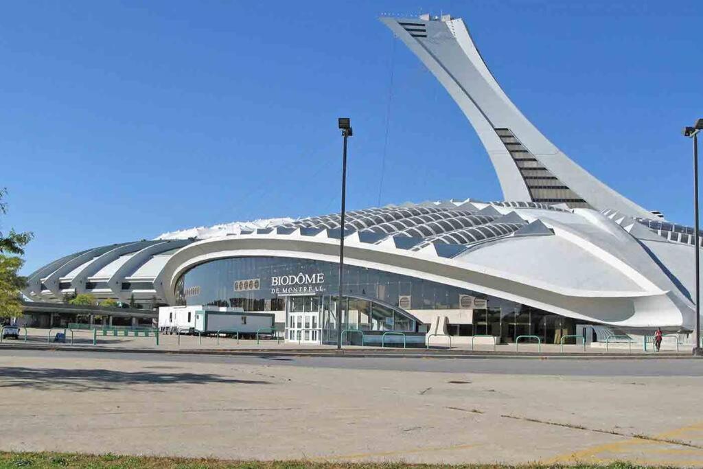 Heart Of Mtr For Memorable Experience 7minmetro 2 Backyard Fully Equipped Holiday home Montreal