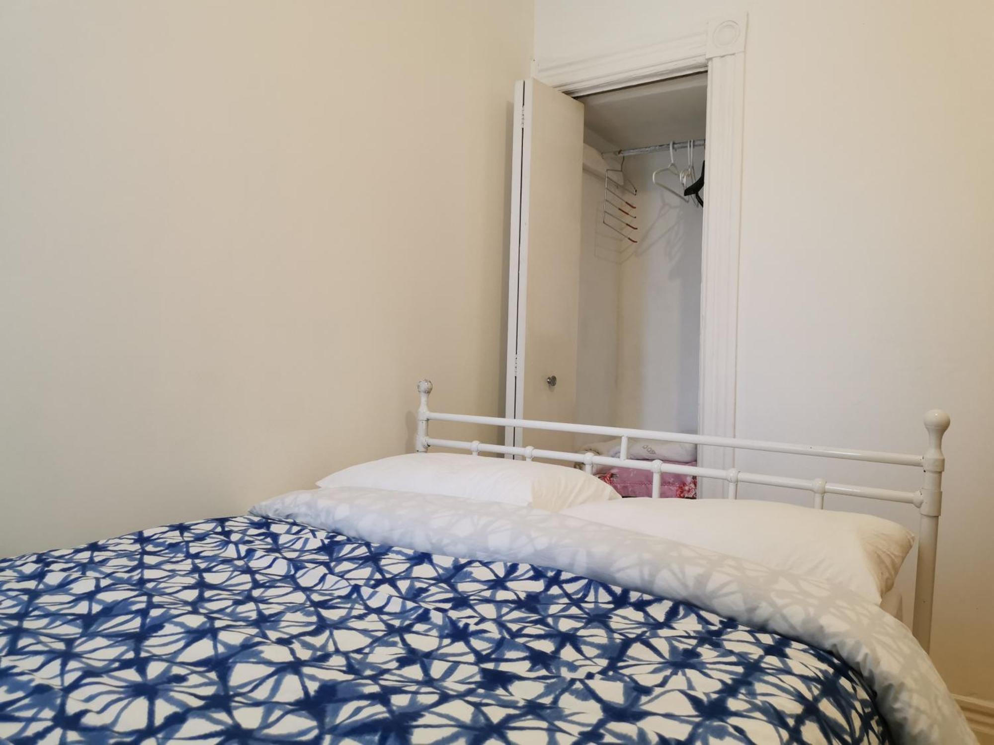 Delightful Near Metro Monk Station With Self Check-in Guest house Montreal