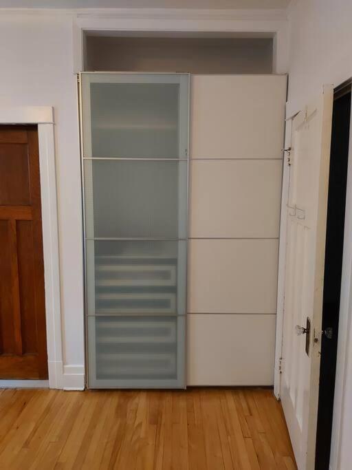 Apartment Cheerful House 3 Bedrooms 3 Bathrooms 3 Free Parking Montreal