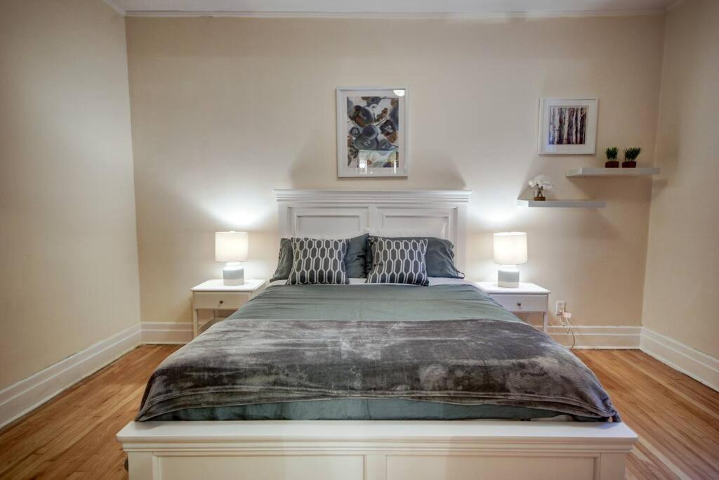 Apartment Cheerful House 3 Bedrooms 3 Bathrooms 3 Free Parking